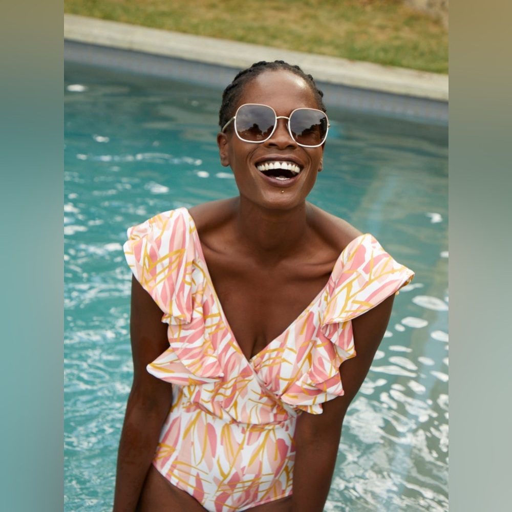 DIARRABLU • Nabu Swimsuit - Blossom Rose, NWT